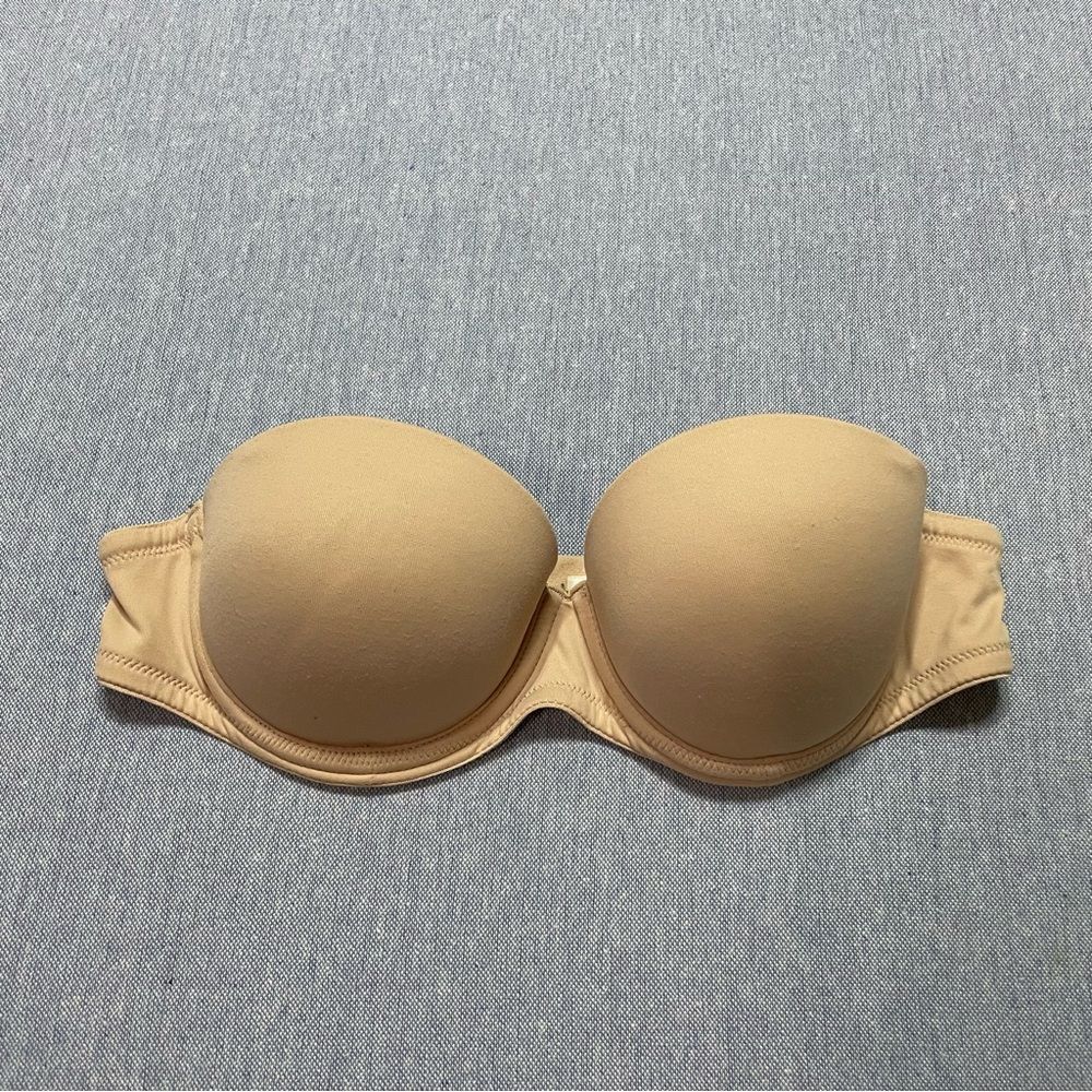 Victoria's Secret Pink Wear Everywhere Push Up Strapless Bra Size 32A Nude